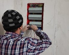 30 İlin təcrübəsi Elektrik ustasi